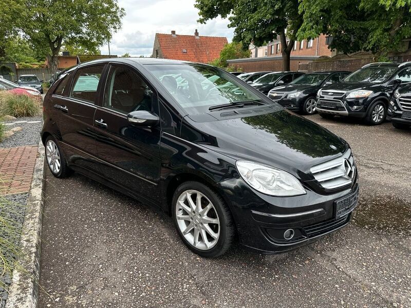 Gebraucht Mercedes B170 116 PS (85 kW) 2005 Schwarz Van / Kleinbus