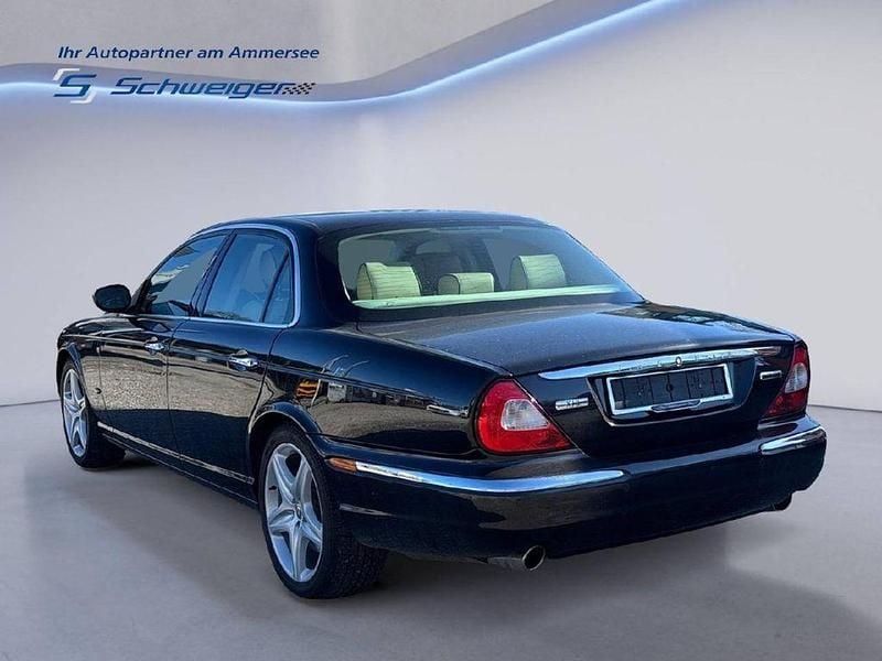 Gebraucht Jaguar XJ8 Executive 298 PS (219 kW) 2007 Midnight 2003 mc 1959 (metallic) Limousine