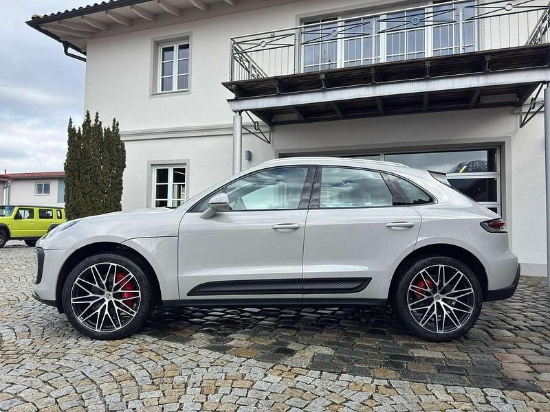 Gebraucht Porsche Macan S 381 PS (280 kW) 2022 Kreide (m9a) SUV