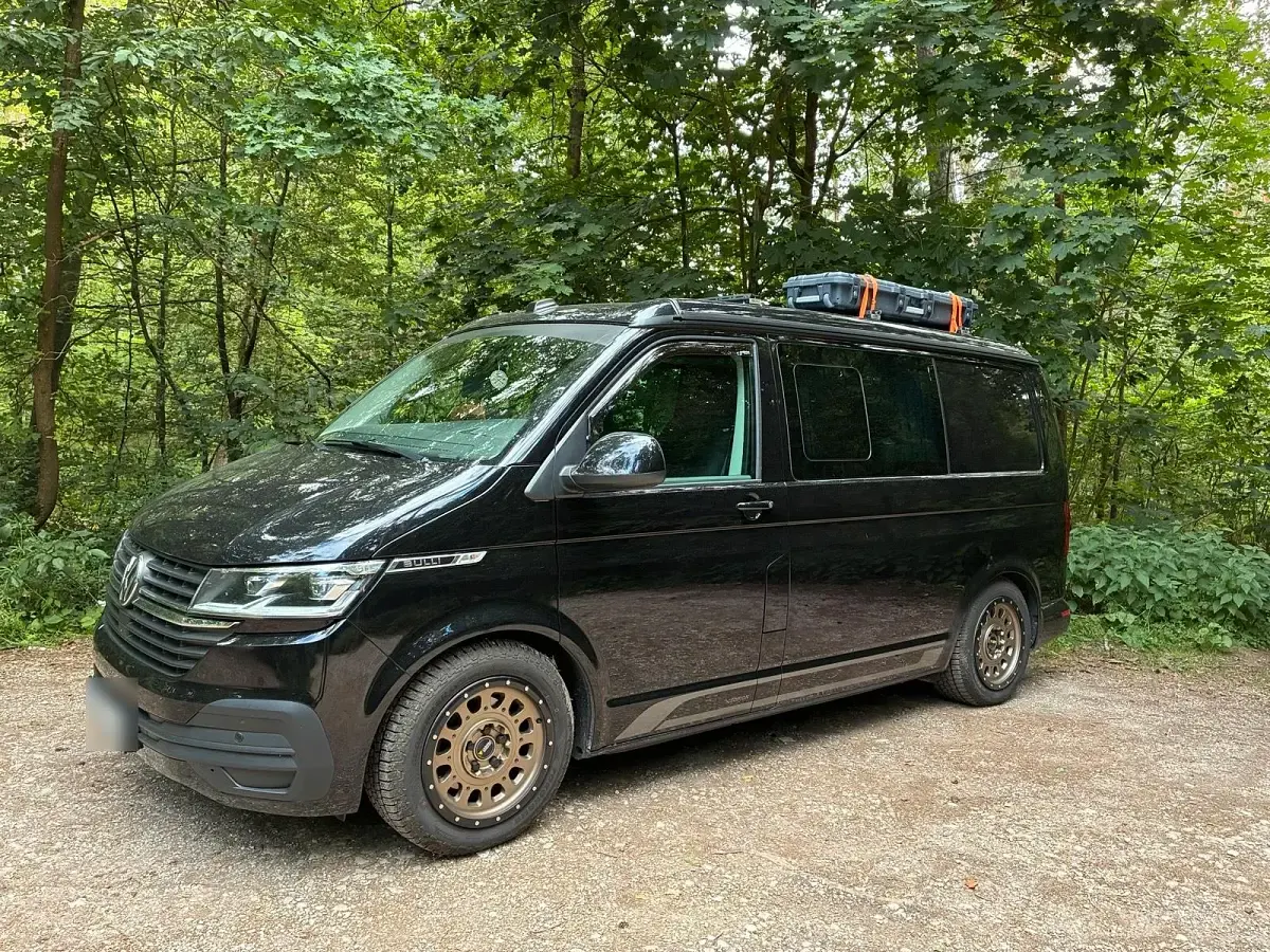 Gebraucht VW California California 150 PS (110 kW) 2023 Schwarz Van