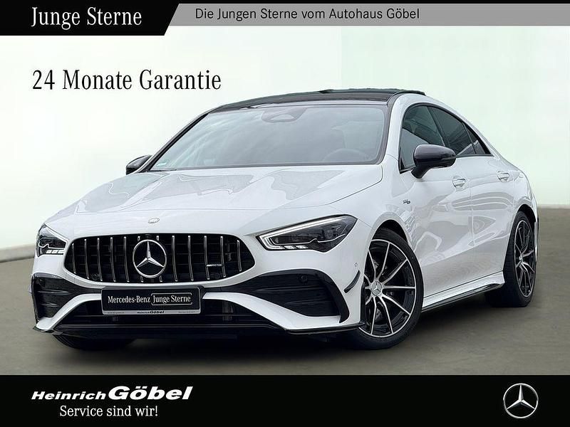 Weiß Gebraucht 2024 Mercedes CLA35 AMG AMG Limousine | 55.900 € (Teuer) - Bild 1/4