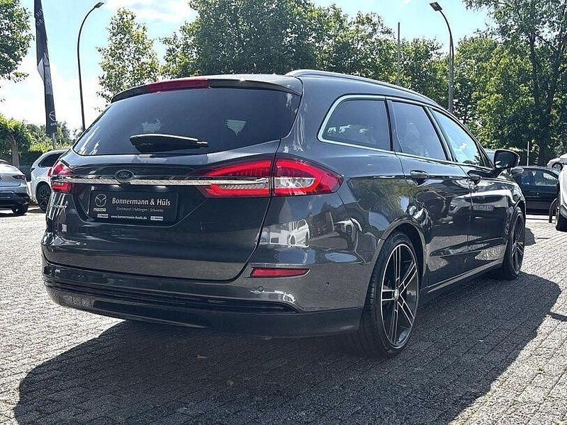 Gebraucht Ford Mondeo Titanium 165 PS (121 kW) 2019 Magneticgrau (metallic) Kombi
