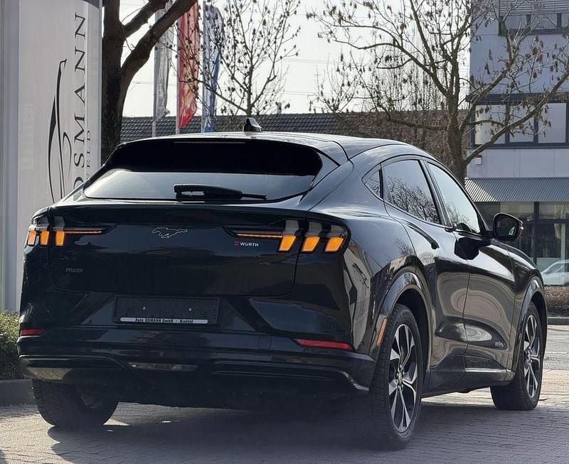 Gebraucht Ford Mustang Mach-E 258 kW (351 PS) 2022 Schwarz SUV