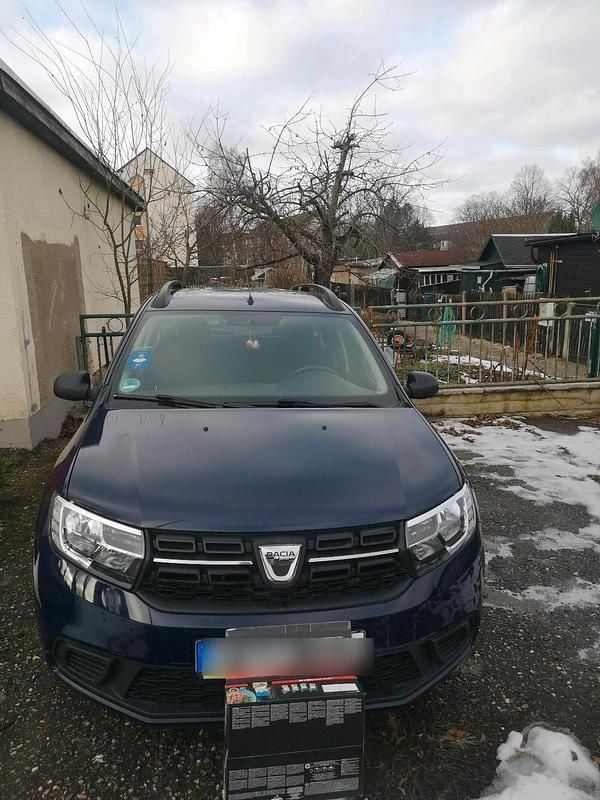 Blau Gebraucht 2018 Dacia Logan MCV Essentiel Kombi | 5.899 € (Guter Preis) - Bild 1/4