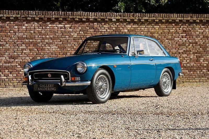 Blau Gebraucht 1971 MG B GT Coupé | 31.750 € - Bild 1/4