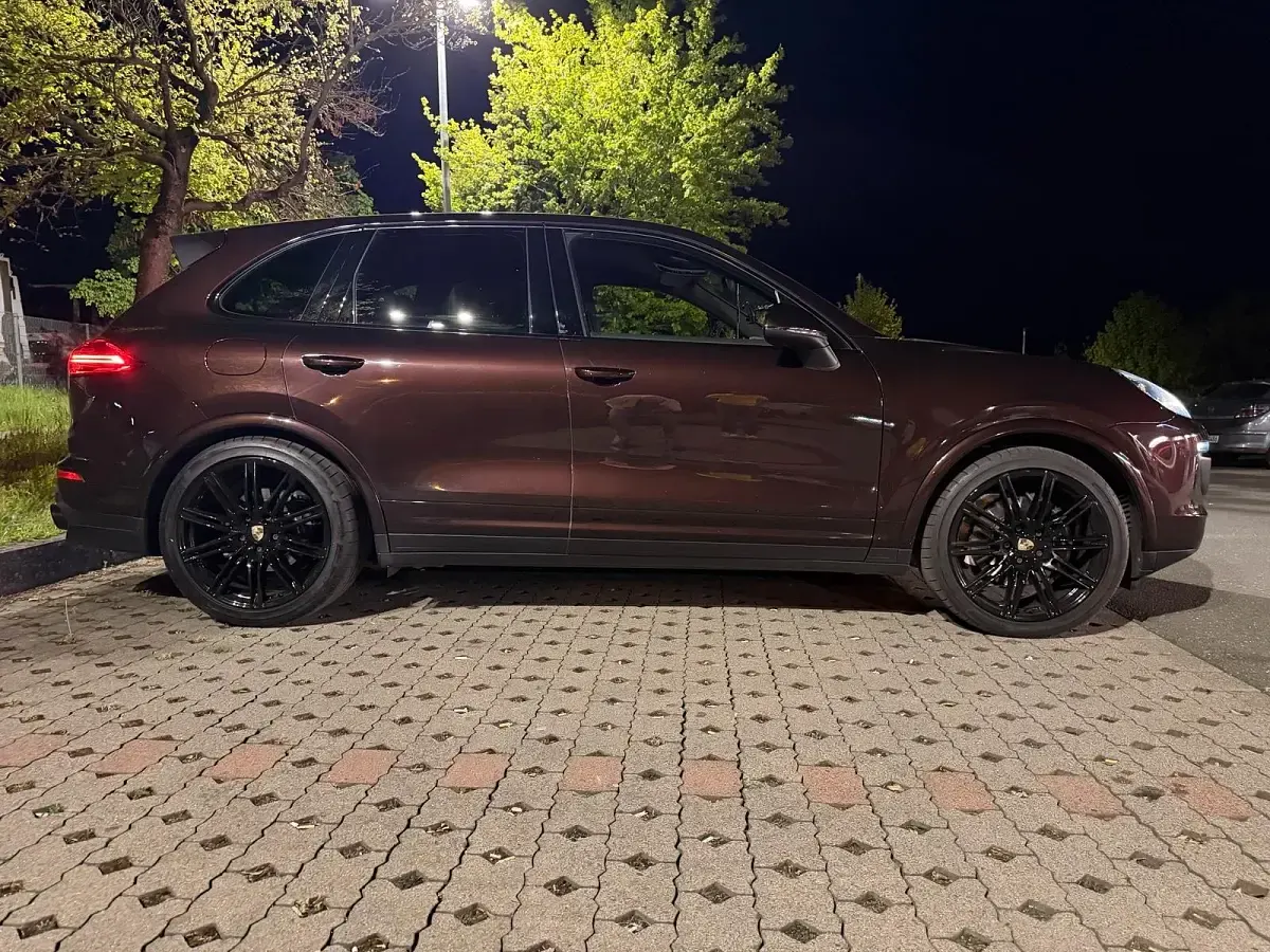 Gebraucht Porsche Cayenne Platinum Edition 262 PS (192 kW) 2016 Andere farben SUV