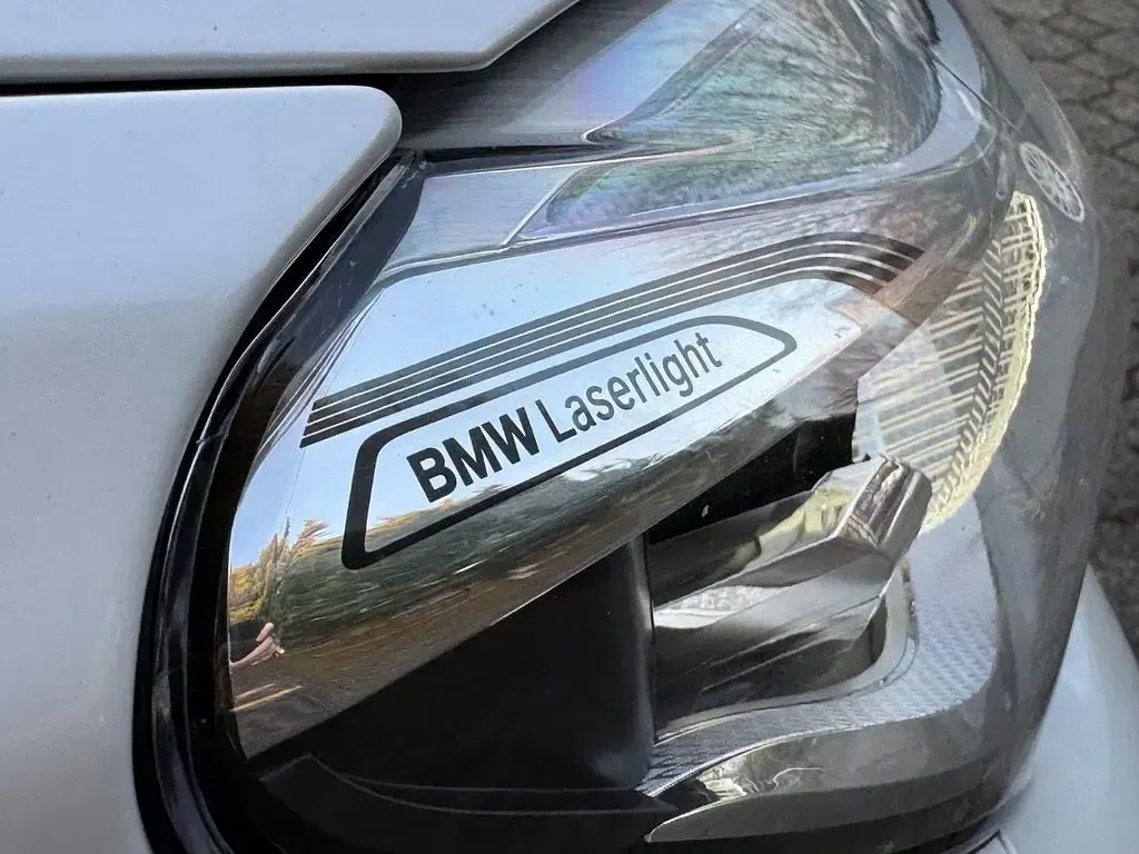 Gebraucht BMW 750 M Sport 449 PS (330 kW) 2016 Weiß Limousine