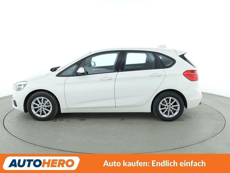 Gebraucht BMW 216 Active Tourer Performance 116 PS (85 kW) 2015 Weiß Van / Kleinbus