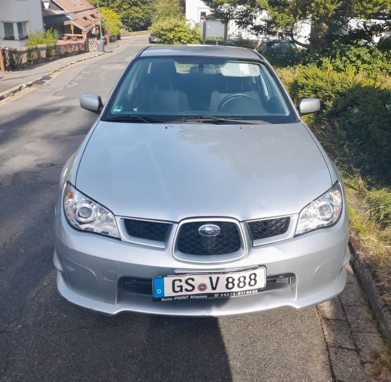 Silber Gebraucht 2006 Subaru Impreza Limousine | 3.911 € - Bild 1/3