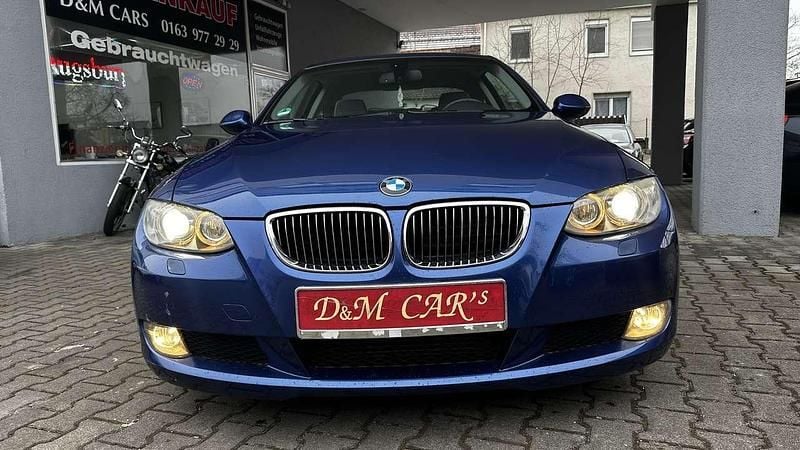 Gebraucht BMW 325 197 PS (144 kW) 2008 Blau Coupé