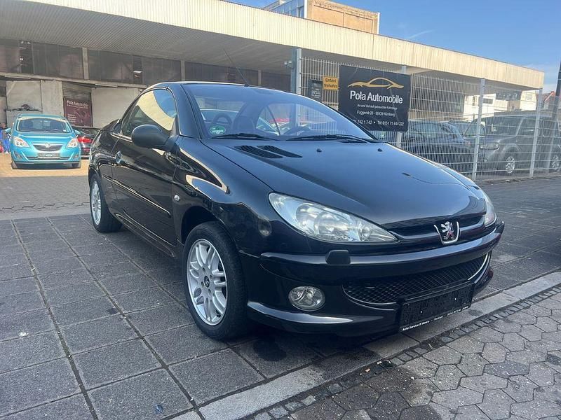 Gebraucht Peugeot 206 CC 109 PS (80 kW) 2003 Schwarz Cabrio