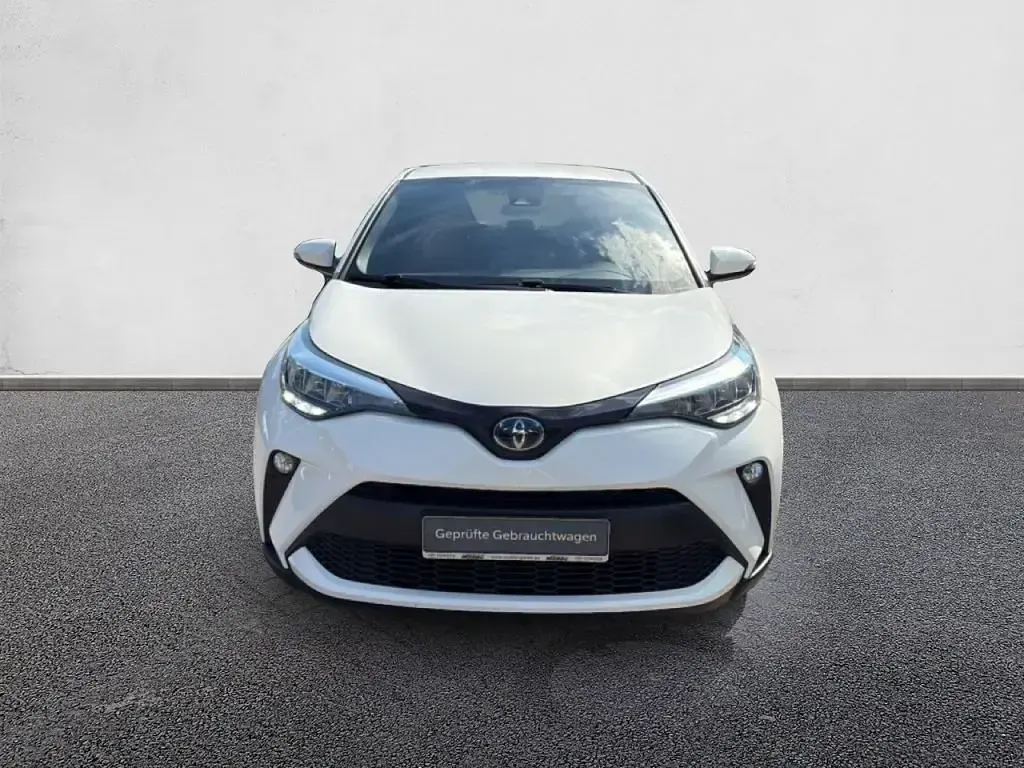 Gebraucht Toyota C-HR 122 PS (89 kW) 2022 Schneeweiß SUV