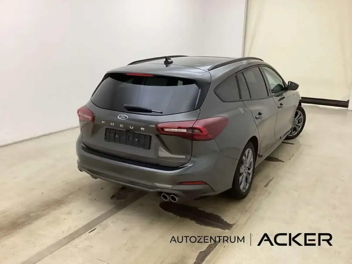 Gebraucht Ford Focus ST-Line X 155 PS (114 kW) 2024 Magneticgrau (metallic) (grau) Kombi