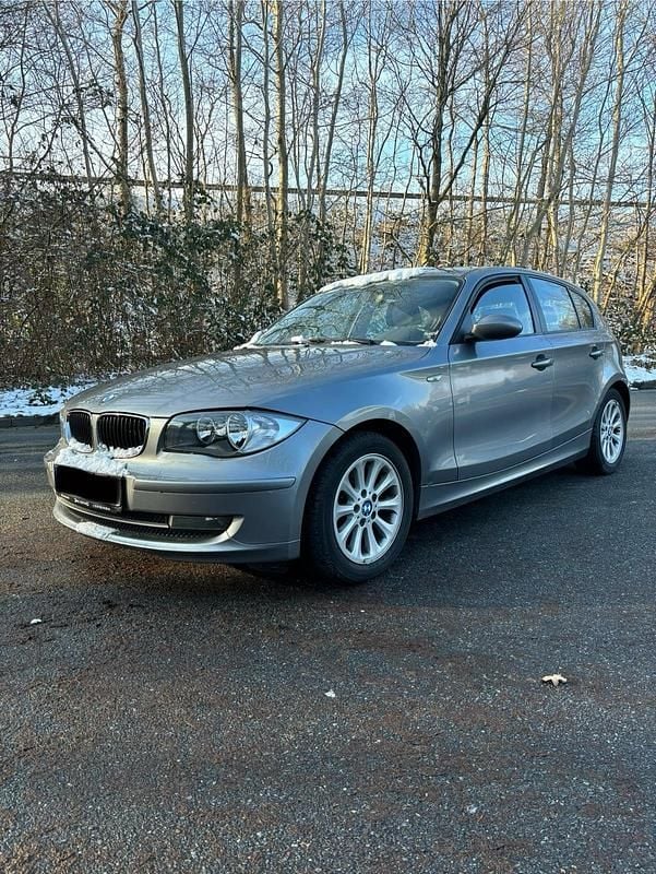 Gebraucht BMW 116 122 PS (89 kW) 2008 Grau Kleinwagen