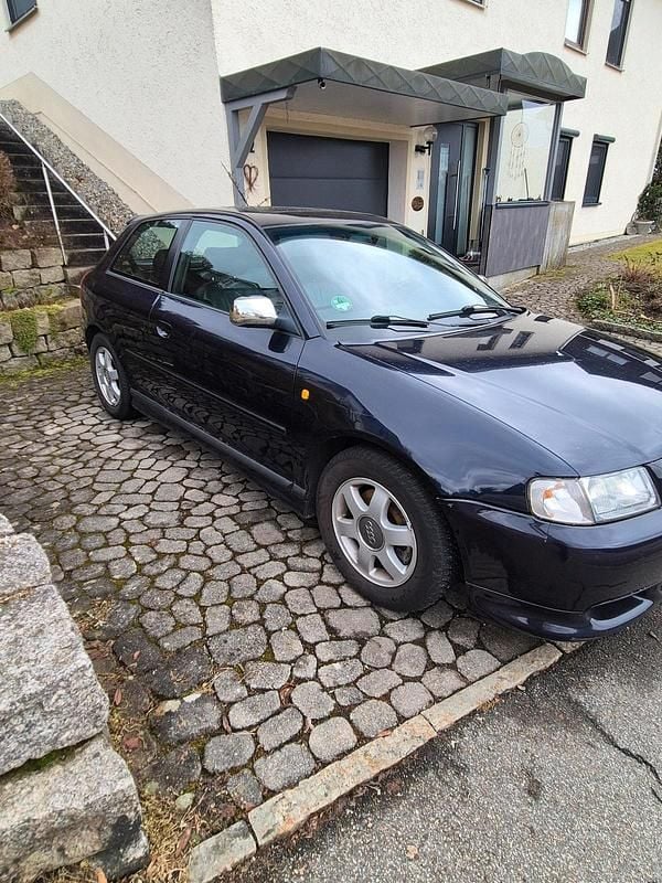 Brugt Audi A3 150 HK (110 kW) 1997 Blå Hatchback