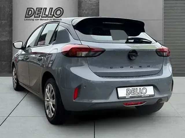Usado Opel Corsa Edition 101 HP (74 kW) 2025 Cinzento Citadino