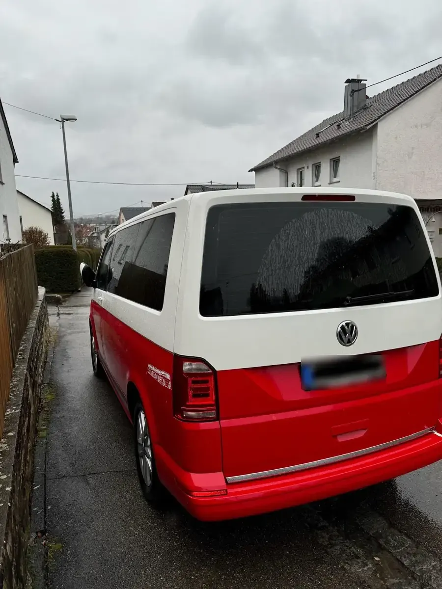 Gebraucht VW Multivan 150 PS (110 kW) 2016 Weiß Van / Kleinbus
