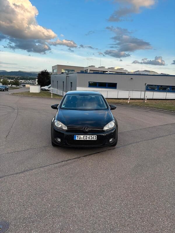 Schwarz Gebraucht 2011 VW Golf VI Limousine | 2.700 € (Superpreis) - Bild 1/4