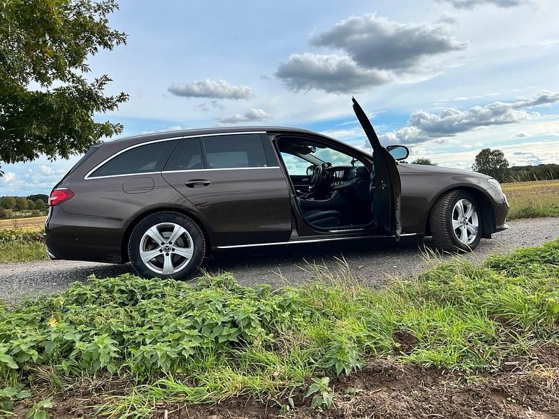 Gebraucht Mercedes 220 198 PS (145 kW) 2017 Braun Kombi