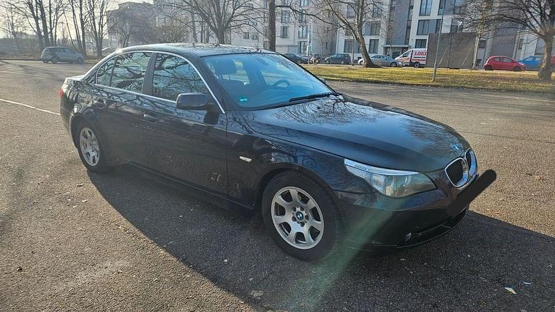 Gebraucht BMW 520 170 PS (125 kW) 2004 Blau Limousine
