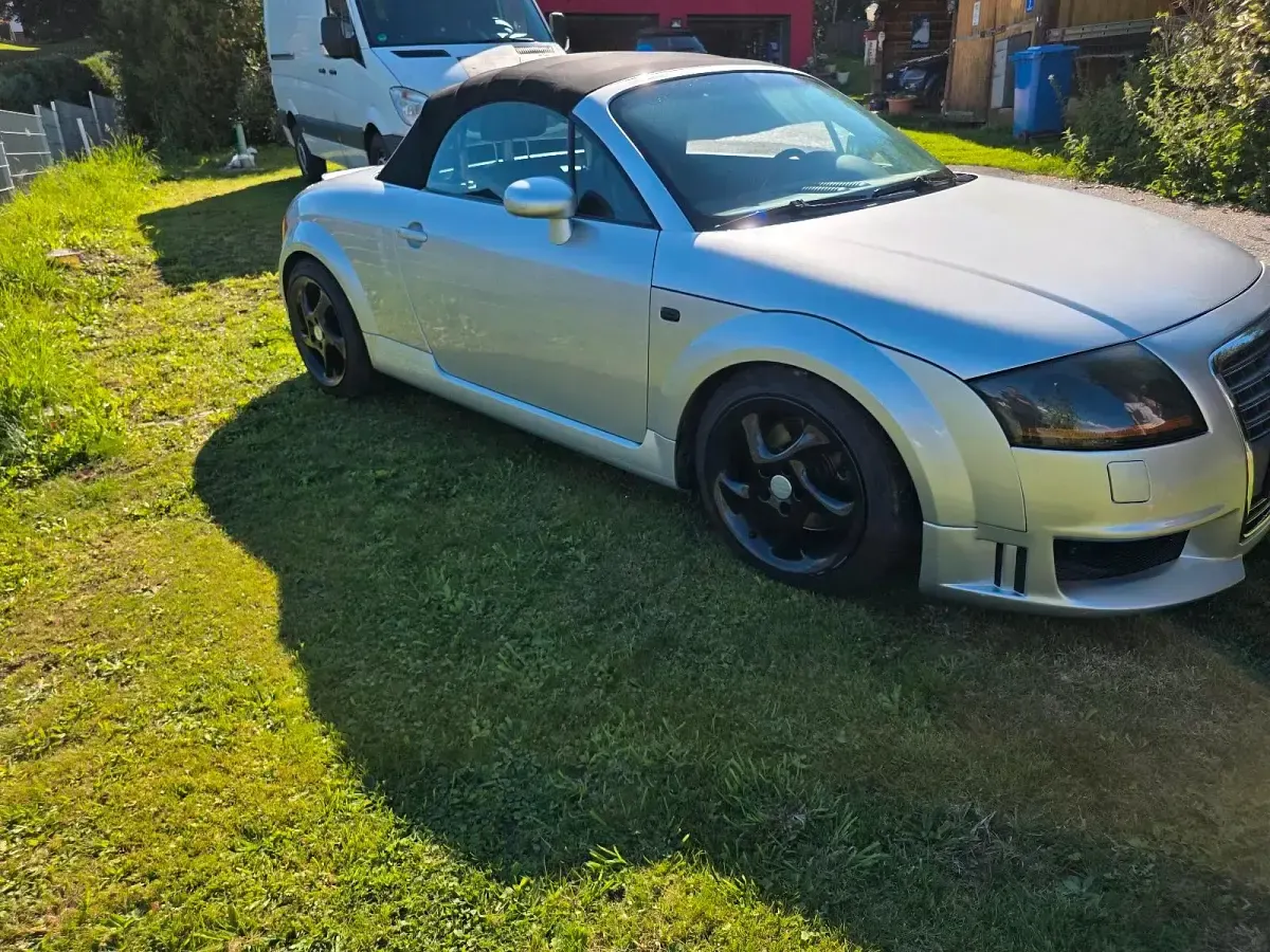 Gebraucht Audi TT Roadster 180 PS (132 kW) 2001 Silber Cabrio