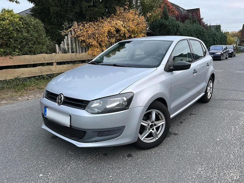 Silber Gebraucht 2010 VW Golf VI Kleinwagen | 2.950 € (Superpreis) - Bild 1/4