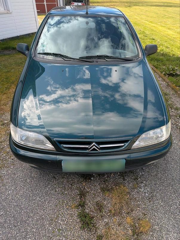 Gebraucht Citroën Xsara 90 PS (66 kW) 2000 Grün Limousine