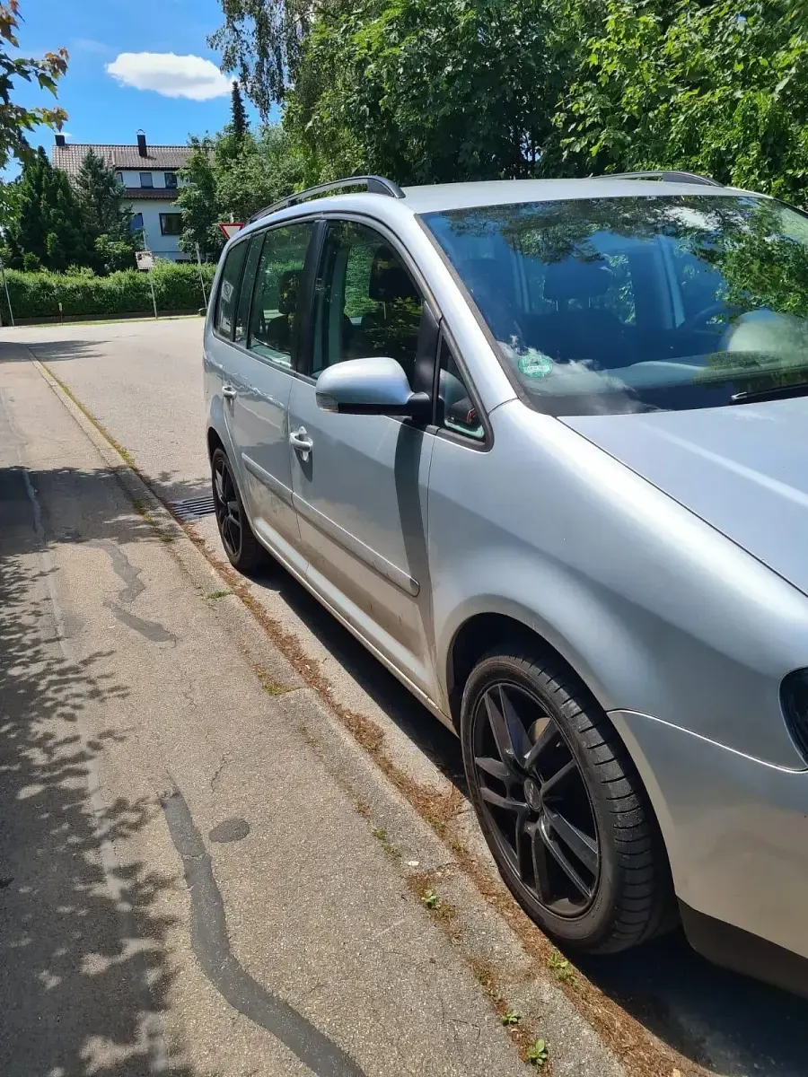 Gebraucht VW Touran 115 PS (84 kW) 2003 Silber Van / Kleinbus