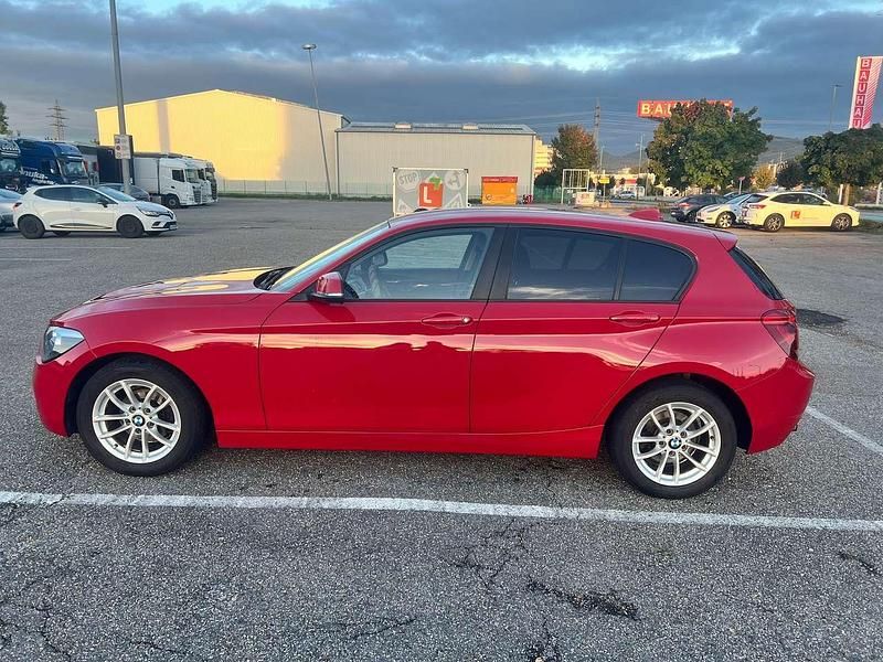 Gebraucht BMW 114 102 PS (75 kW) 2012 Rot Kleinwagen