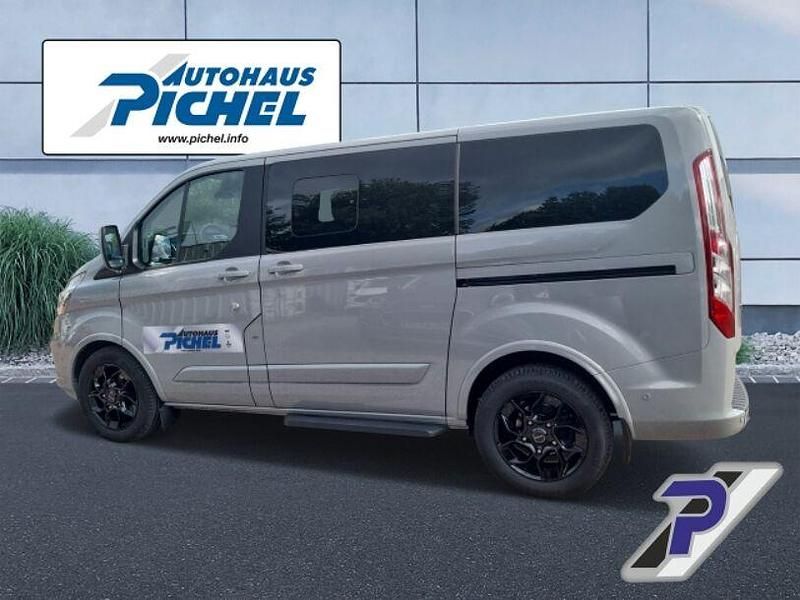 Gebraucht Ford Tourneo Custom Titanium 110 PS (80 kW) 2023 Grau Van