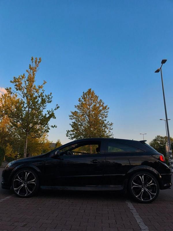 Gebraucht Opel Astra GTC OPC 200 PS (147 kW) 2006 Schwarz Coupé
