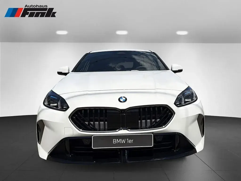 Neu BMW 120 M Sport 170 PS (125 kW) 2026 Alpinweiss iii Kleinwagen