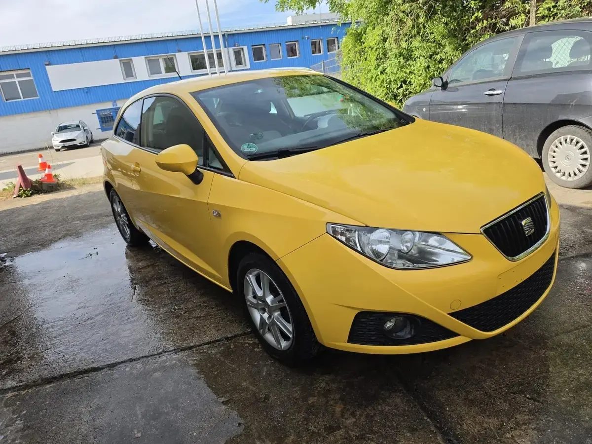 Gebraucht Seat Ibiza 105 PS (77 kW) 2009 Gelb Kleinwagen