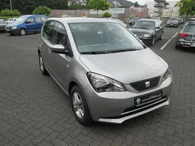 Gebraucht Seat Mii Chic 60 PS (44 kW) 2016 Silber Kleinwagen