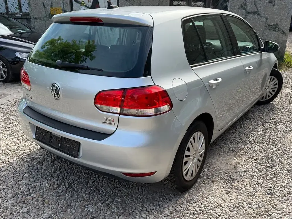 Gebraucht VW Golf VII Trendline 105 PS (77 kW) 2012 Silber Limousine