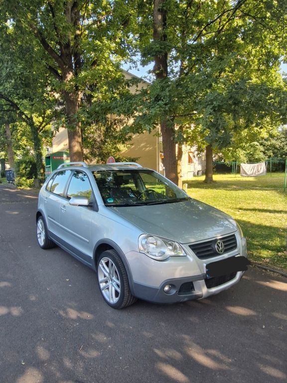 Silber Gebraucht 2009 VW Polo Cross Kleinwagen | 6.800 € (Fairer Preis) - Bild 1/4