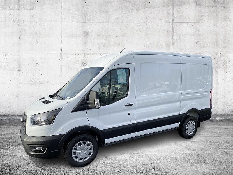 Gebraucht Ford Transit Trend 130 PS (95 kW) 2025 Weiß Van