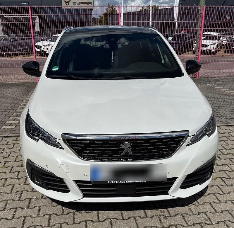Weiß Gebraucht 2017 Peugeot 308 GT-line Kombi | 8.750 € (Etwas zu teuer) - Bild 1/4