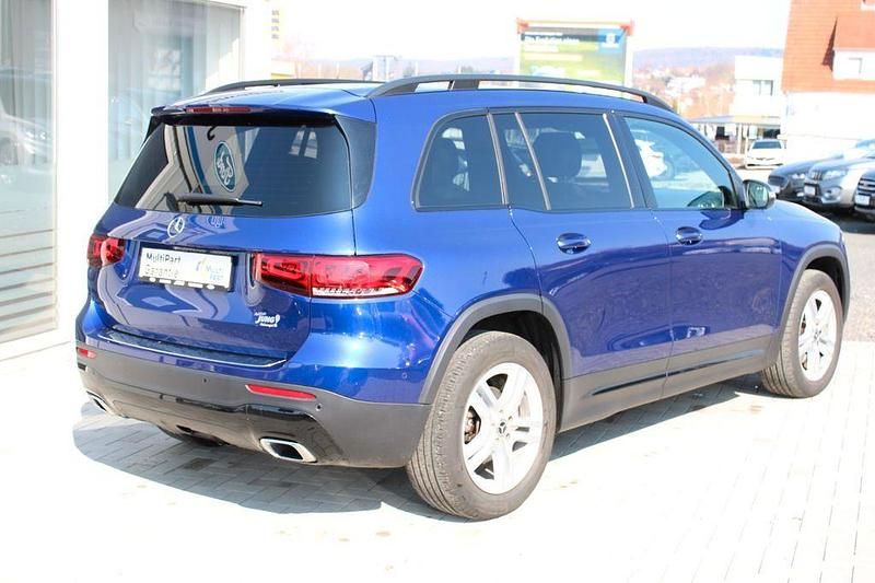 Gebraucht Mercedes GLB200 163 PS (119 kW) 2022 Blau SUV