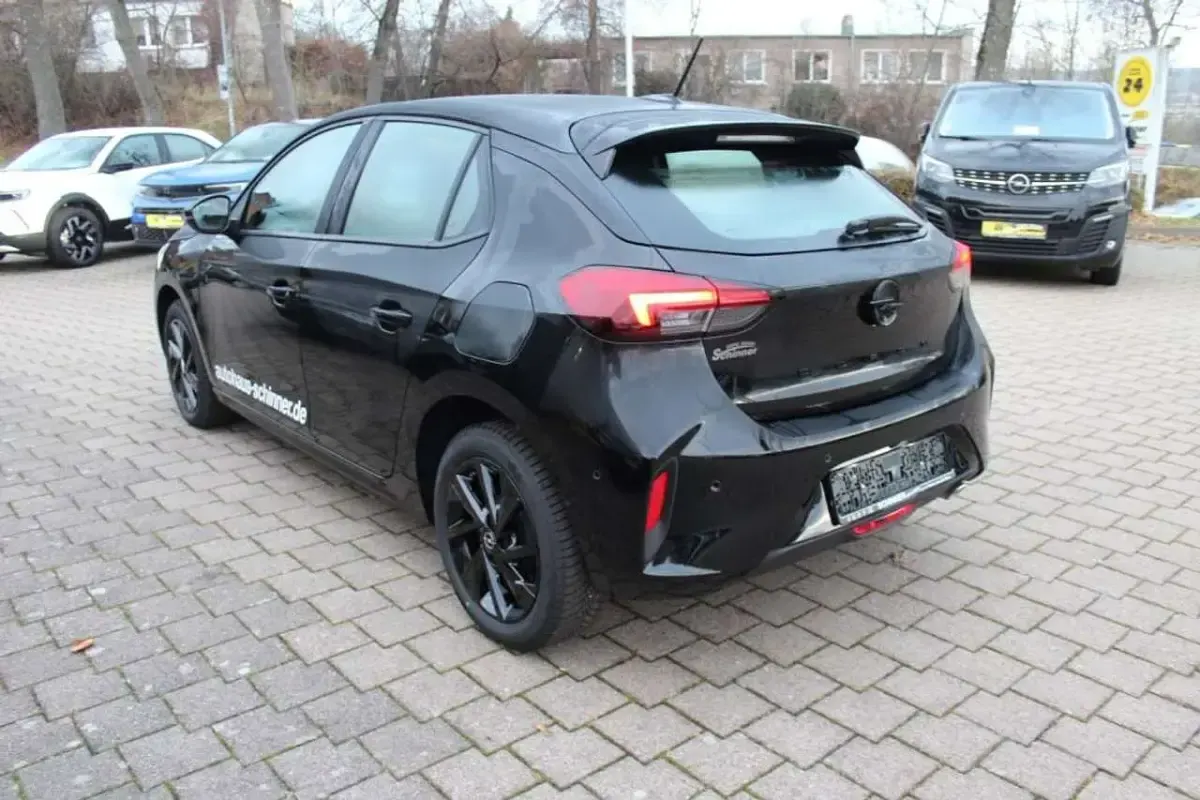 Gebraucht Opel Corsa 101 PS (74 kW) 2025 Schwarz Kleinwagen
