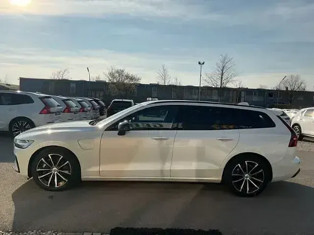Brugt Volvo V60 Plus 398 HK (292 kW) 2025 Hvid Stationcar
