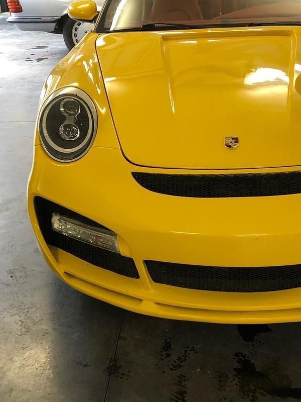 Gebraucht Porsche 996 300 PS (220 kW) 2000 Gelb Coupé