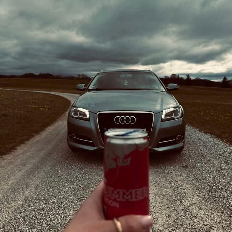 Gebraucht Audi A3 Ambiente 105 PS (77 kW) 2010 Grau Kleinwagen