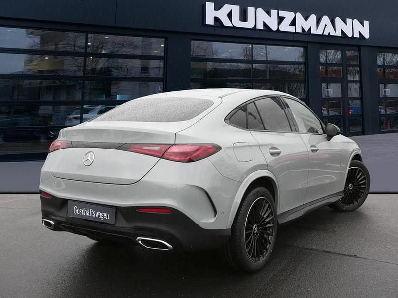 Gebraucht Mercedes GLC300 Night 269 PS (197 kW) 2026 Grau Coupé