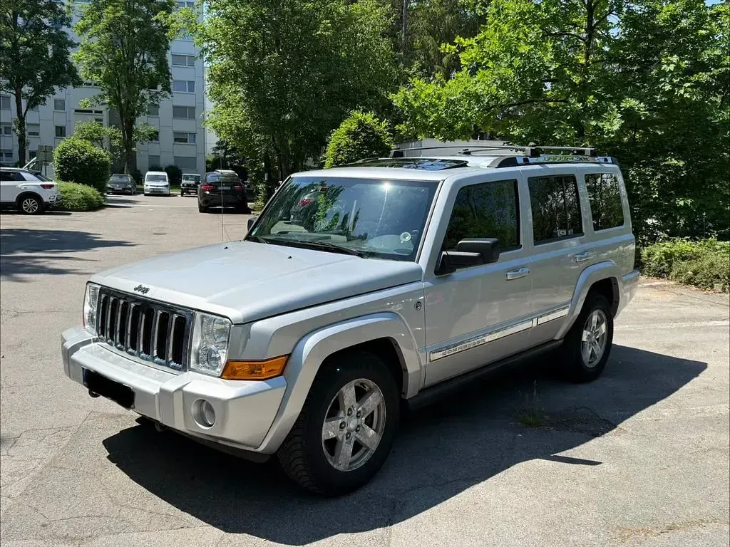 Gebraucht Jeep Commander Limited 326 PS (239 kW) 2010 Silber SUV