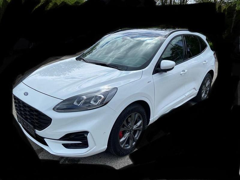 Weiß Gebraucht 2021 Ford Kuga ST-Line X SUV | 16.450 € (Guter Preis) - Bild 1/2