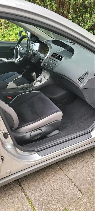 Gebraucht Honda Civic 140 PS (102 kW) 2006 Silber Coupé