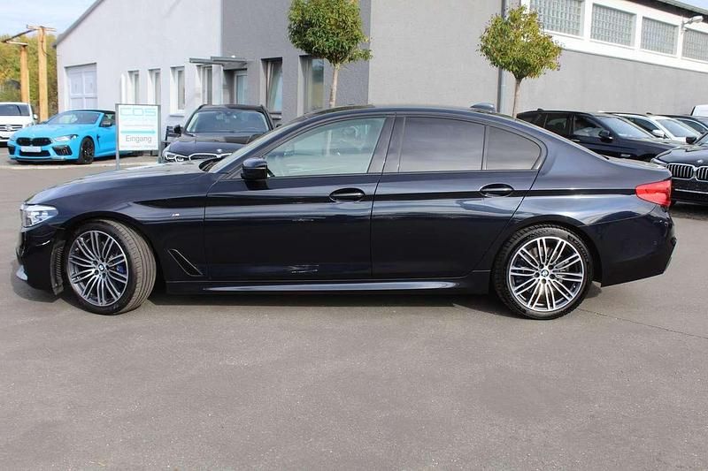 Carbonschwarz Gebraucht 2017 BMW 530 M Sport Limousine | 27.980 € (Etwas zu teuer) - Bild 1/4