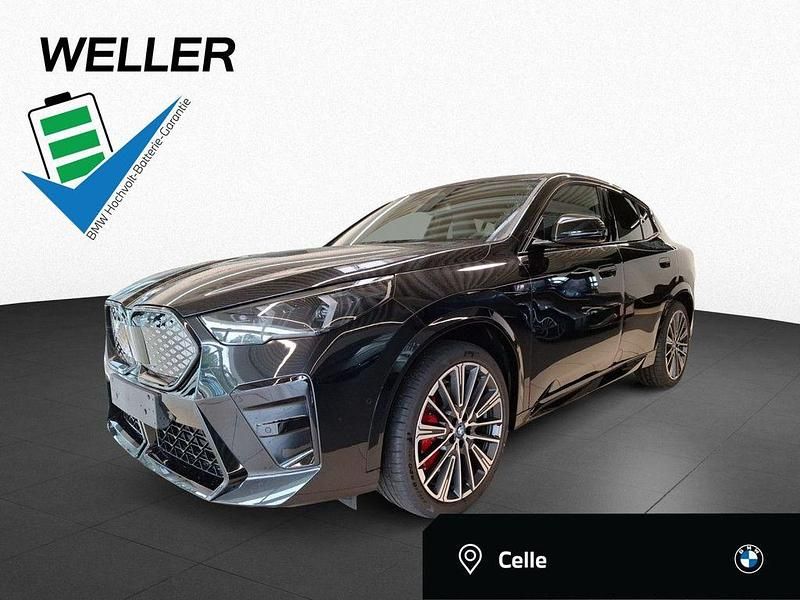 Saphirschwarz (schwarz) Neu 2025 BMW iX2 M Sport SUV | 57.790 € (Teuer) - Bild 1/4