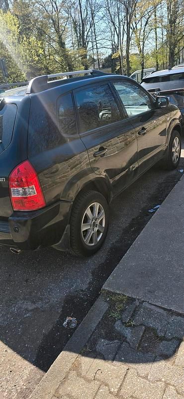 Gebraucht Hyundai Tucson 143 PS (105 kW) 2009 Schwarz SUV